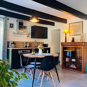 Hébergement de vacances Charmante Petite Maison Rénovée, Quistinic